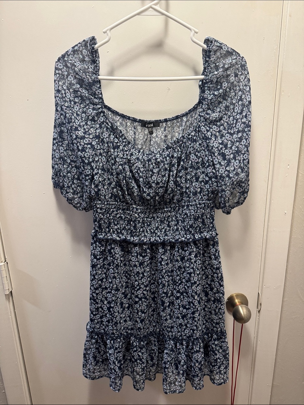 Trixxi Navy Floral Smocked-Waist Puff Sleeve Tunic(1)